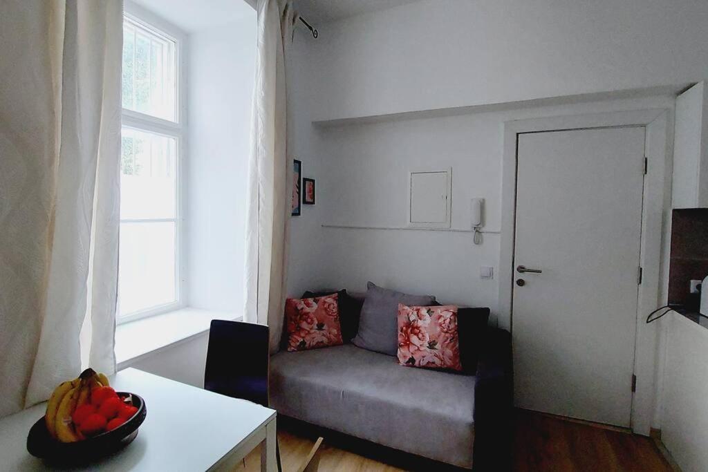 Checkinvienna-One Bedroom Apartment Luaran gambar