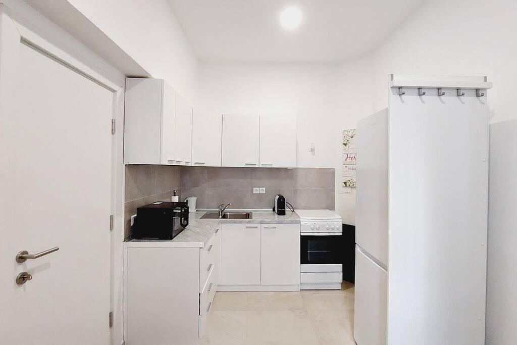 Checkinvienna-One Bedroom Apartment Luaran gambar